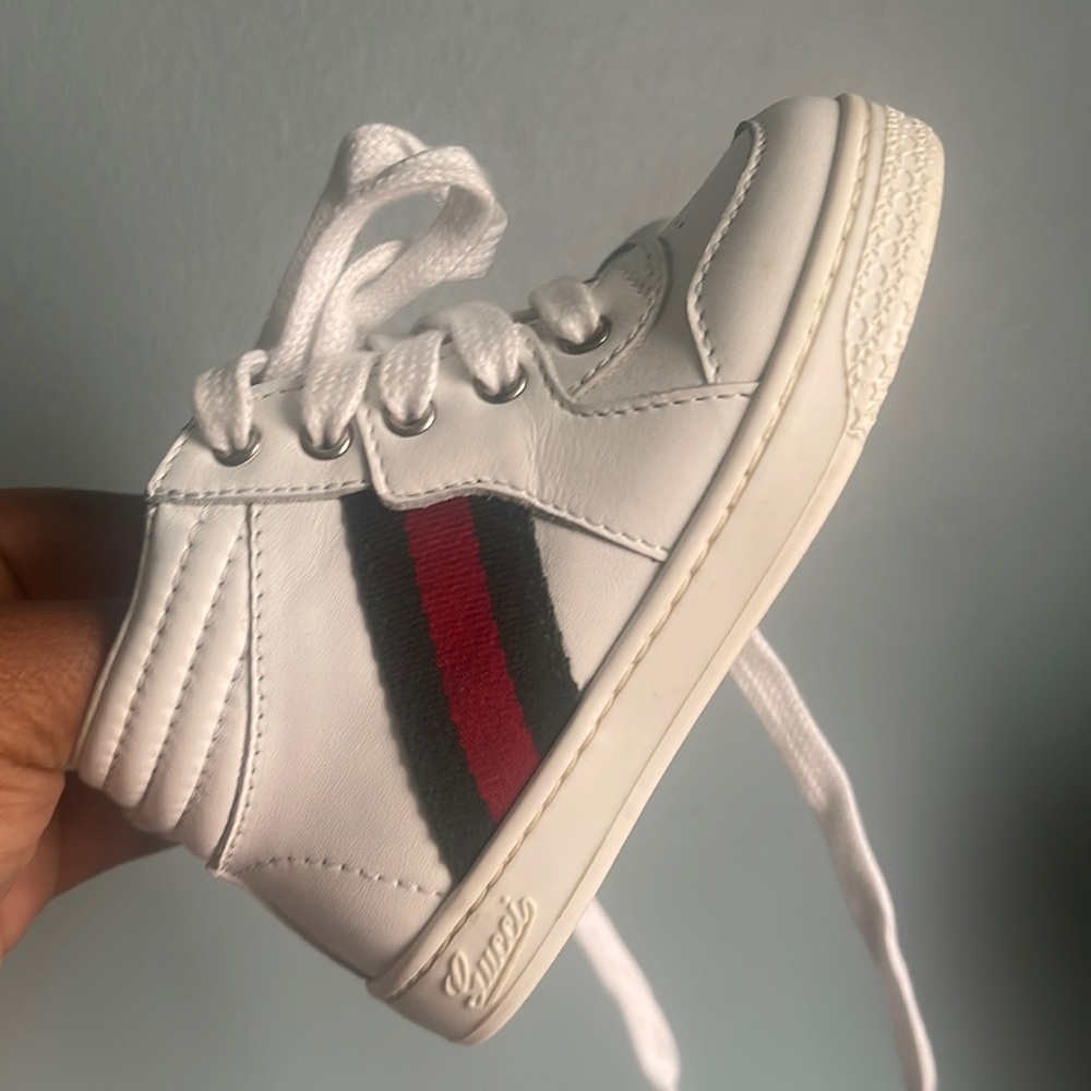 White toddler gucci shoe
